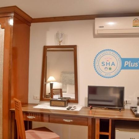 Hotel Le Tanjong House Patong Exterior foto