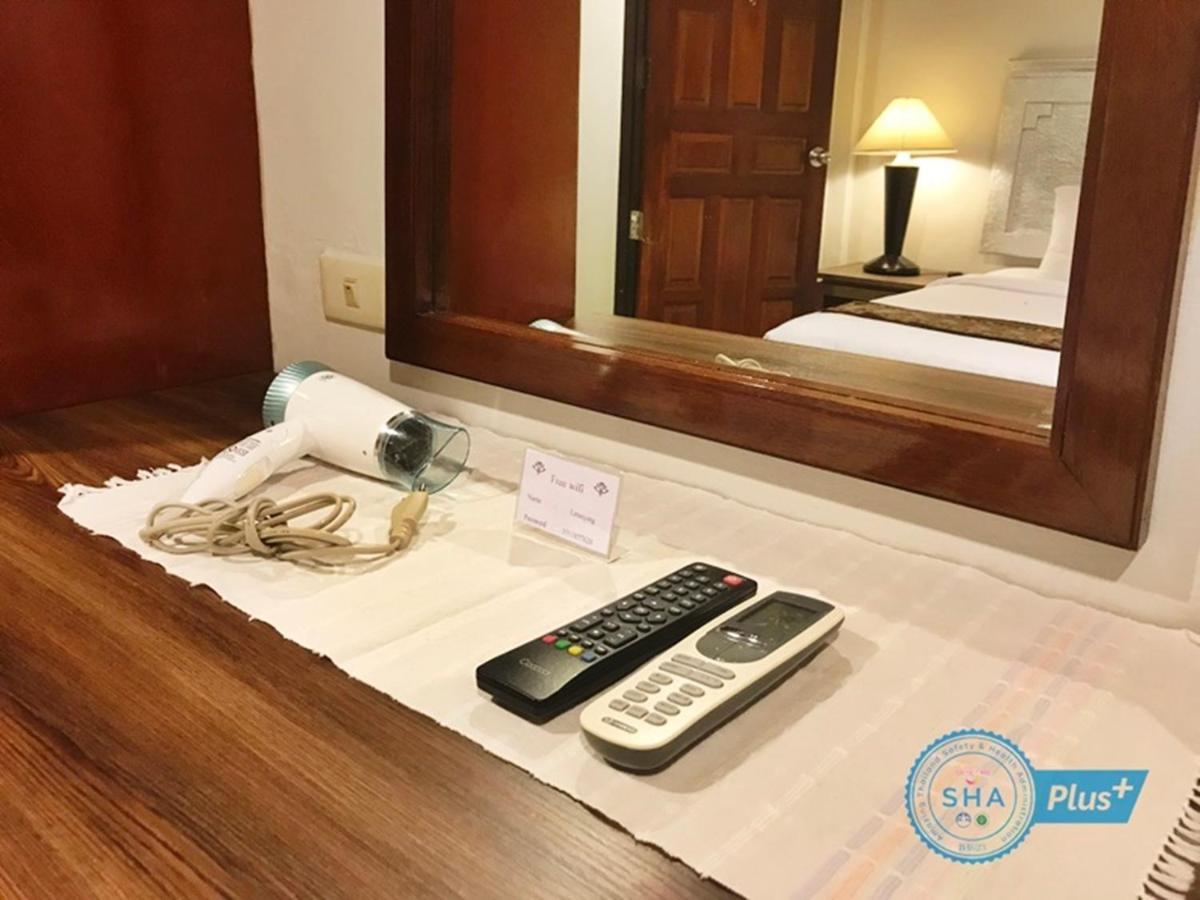 Hotel Le Tanjong House Patong Exterior foto